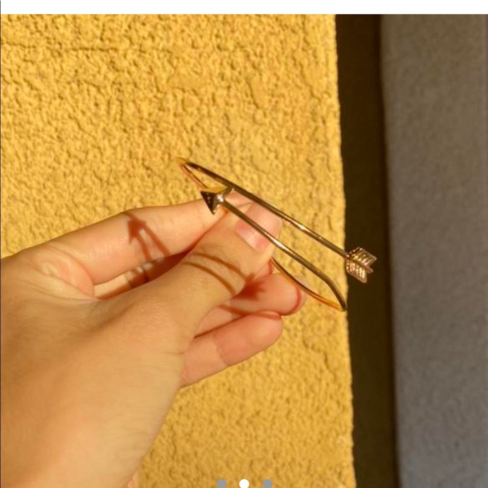 Arrow Gold Bracelet One size fits all